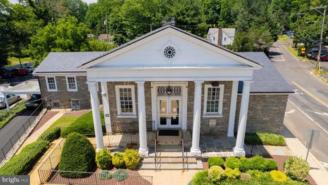 2560 HUNTINGDON PIKE HUNTINGDON VALLEY PA 19006