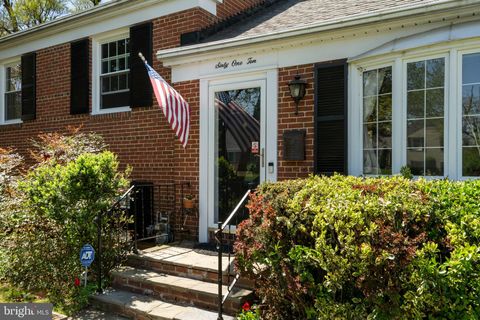 6110 DORCHESTER STREET SPRINGFIELD VA 22150