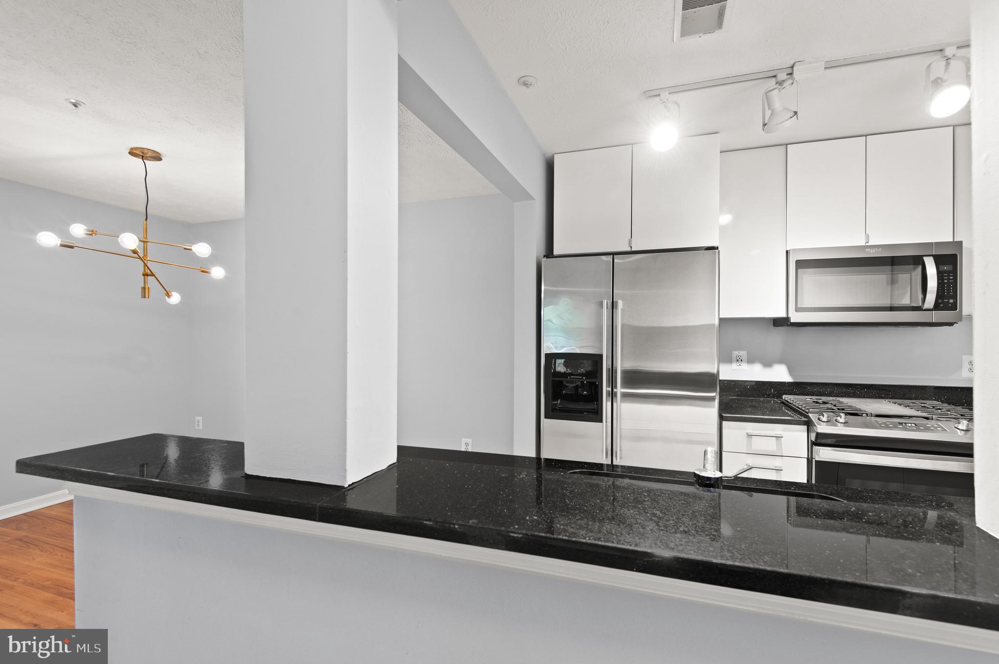 WINDGATE CONDO - Residential