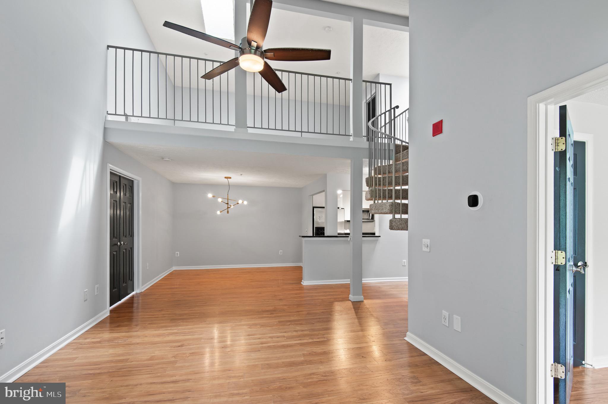 WINDGATE CONDO - Residential