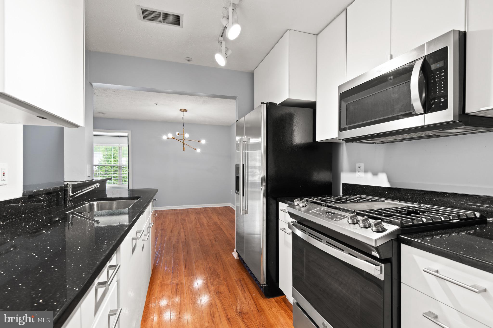 WINDGATE CONDO - Residential
