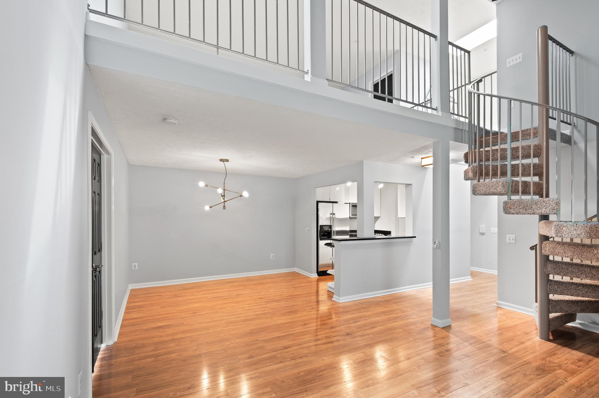 WINDGATE CONDO - Residential