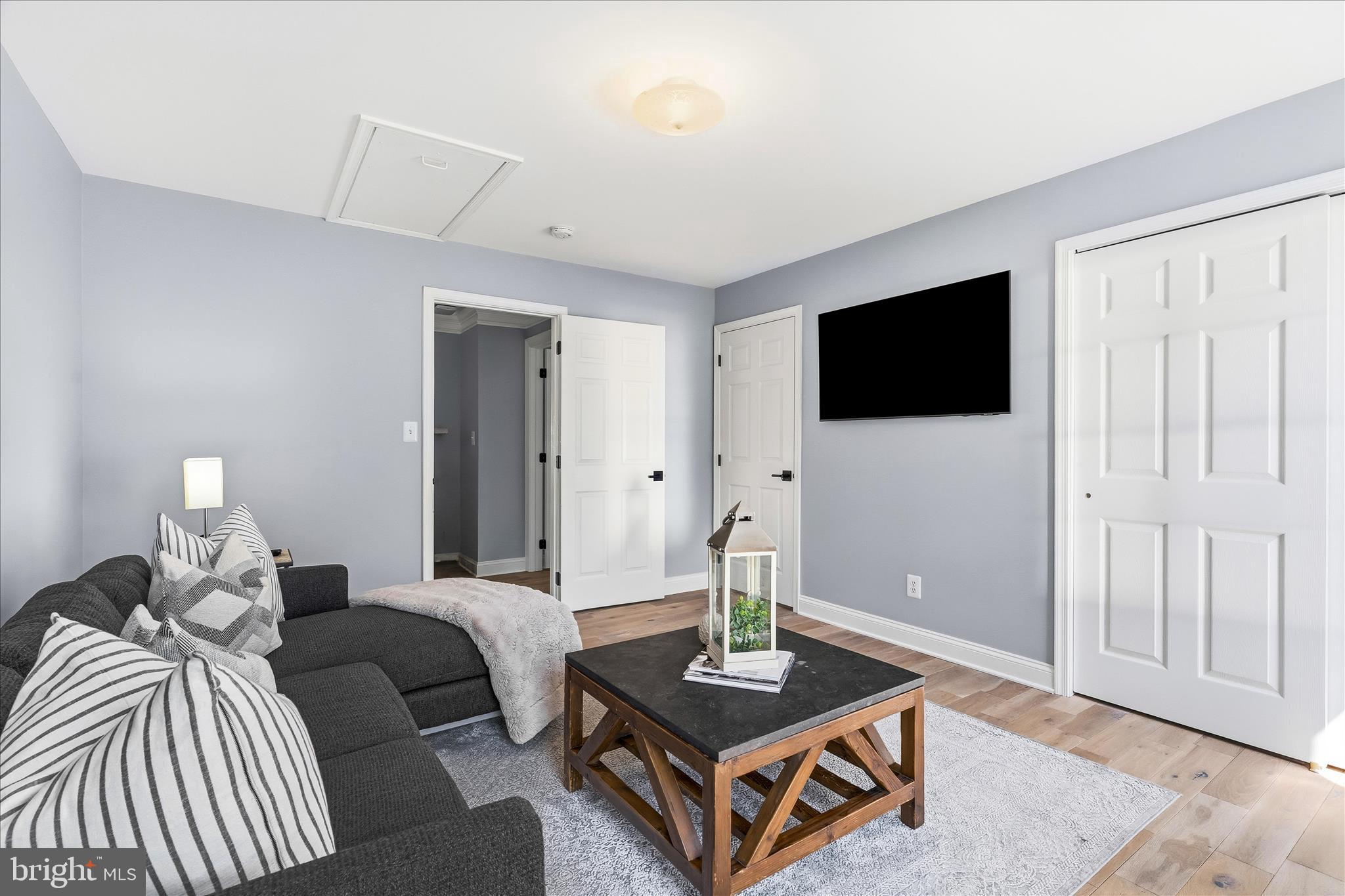 PINEY GLEN VILLAGE - Residential