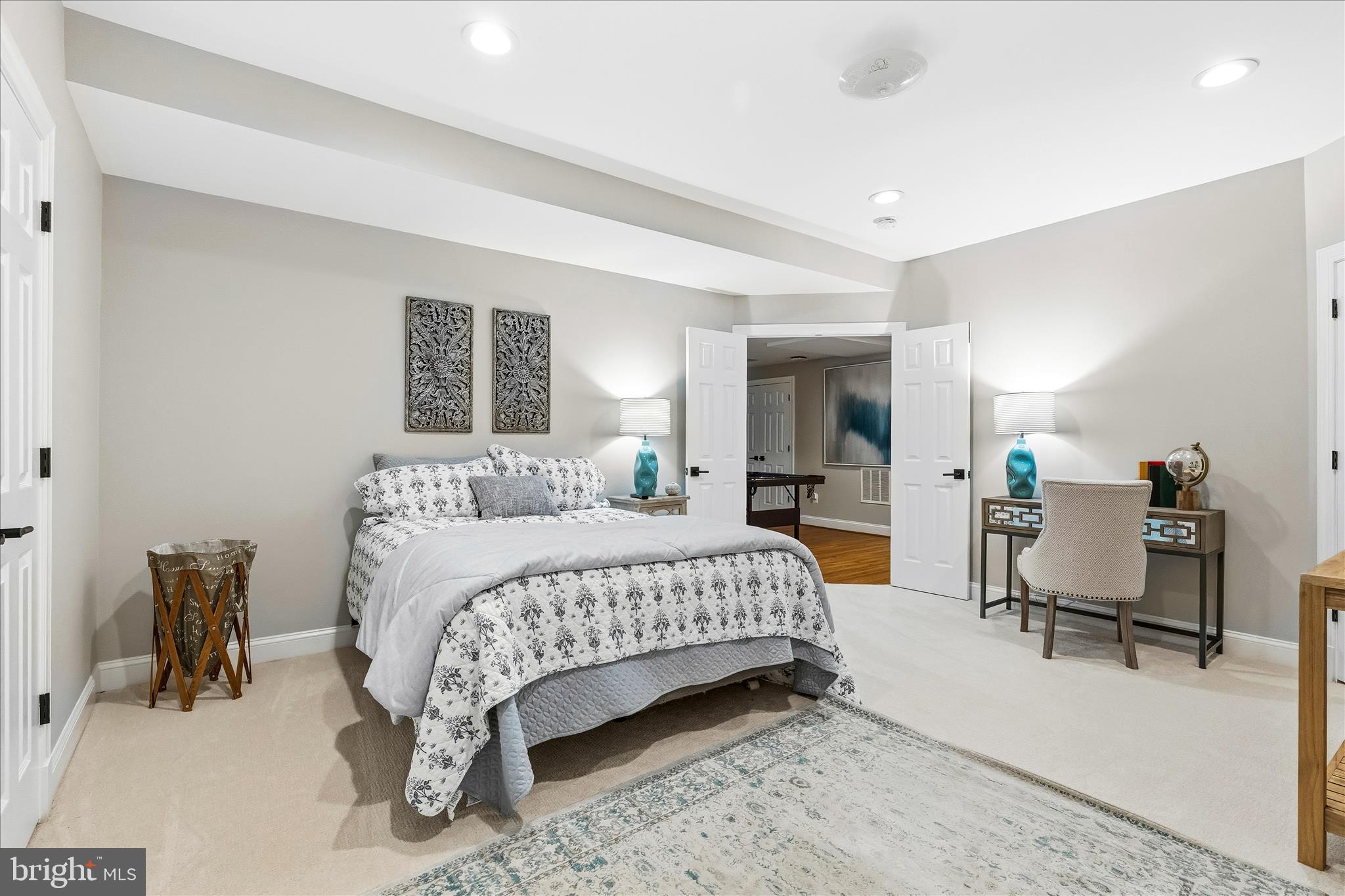 PINEY GLEN VILLAGE - Residential