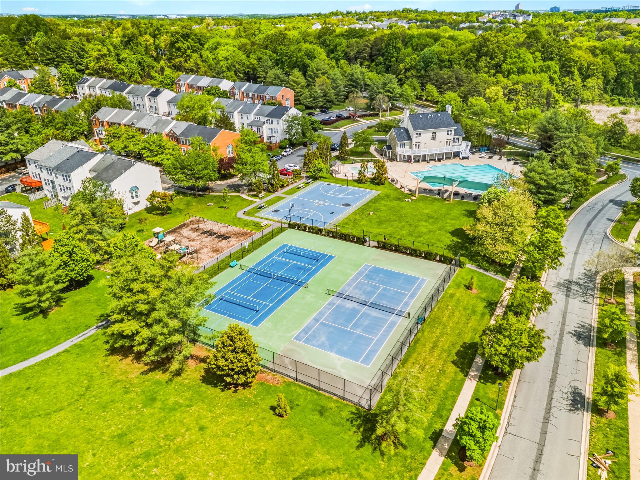 PINEY GLEN VILLAGE - Residential