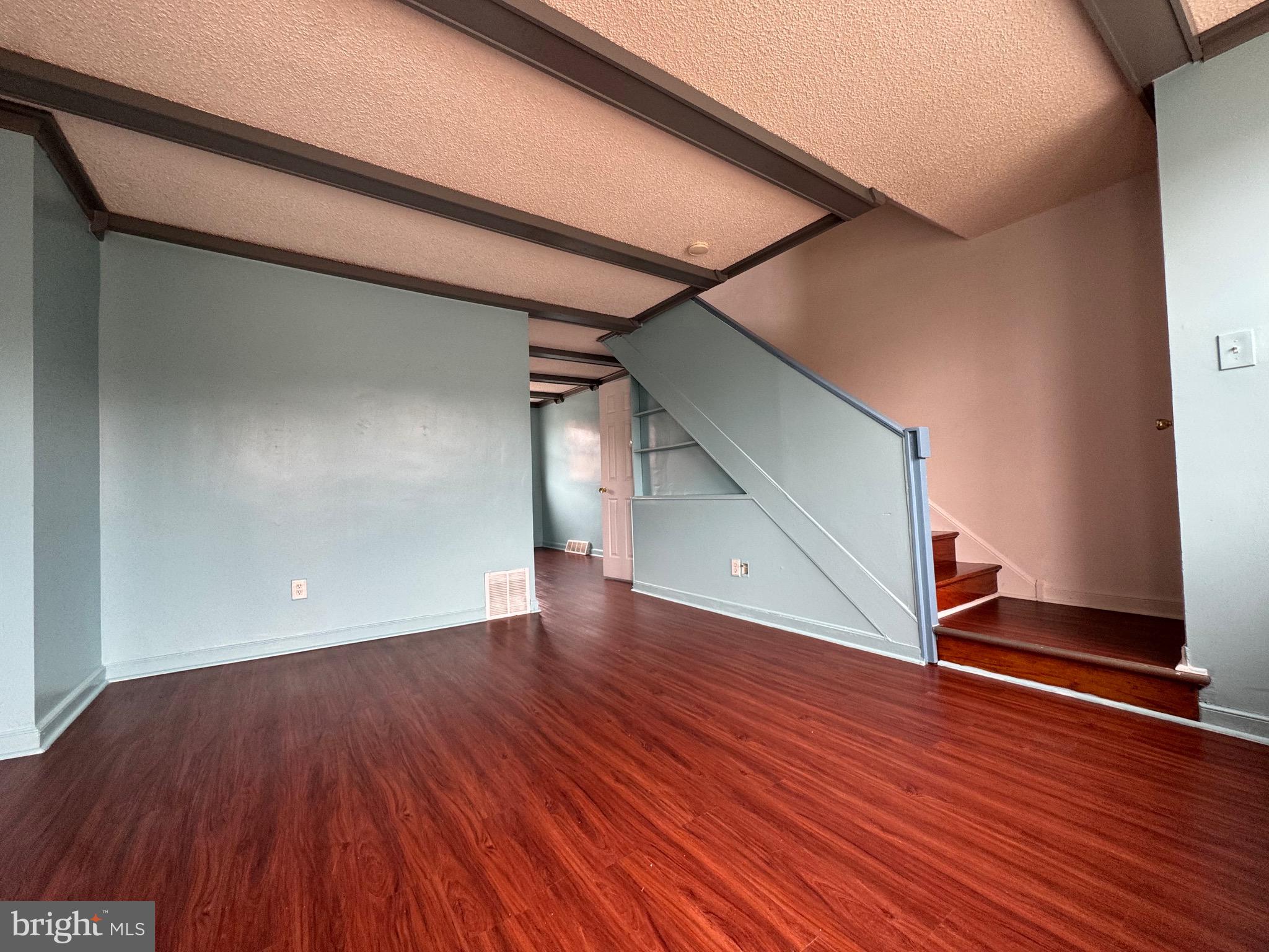 MAYFAIR - Residential