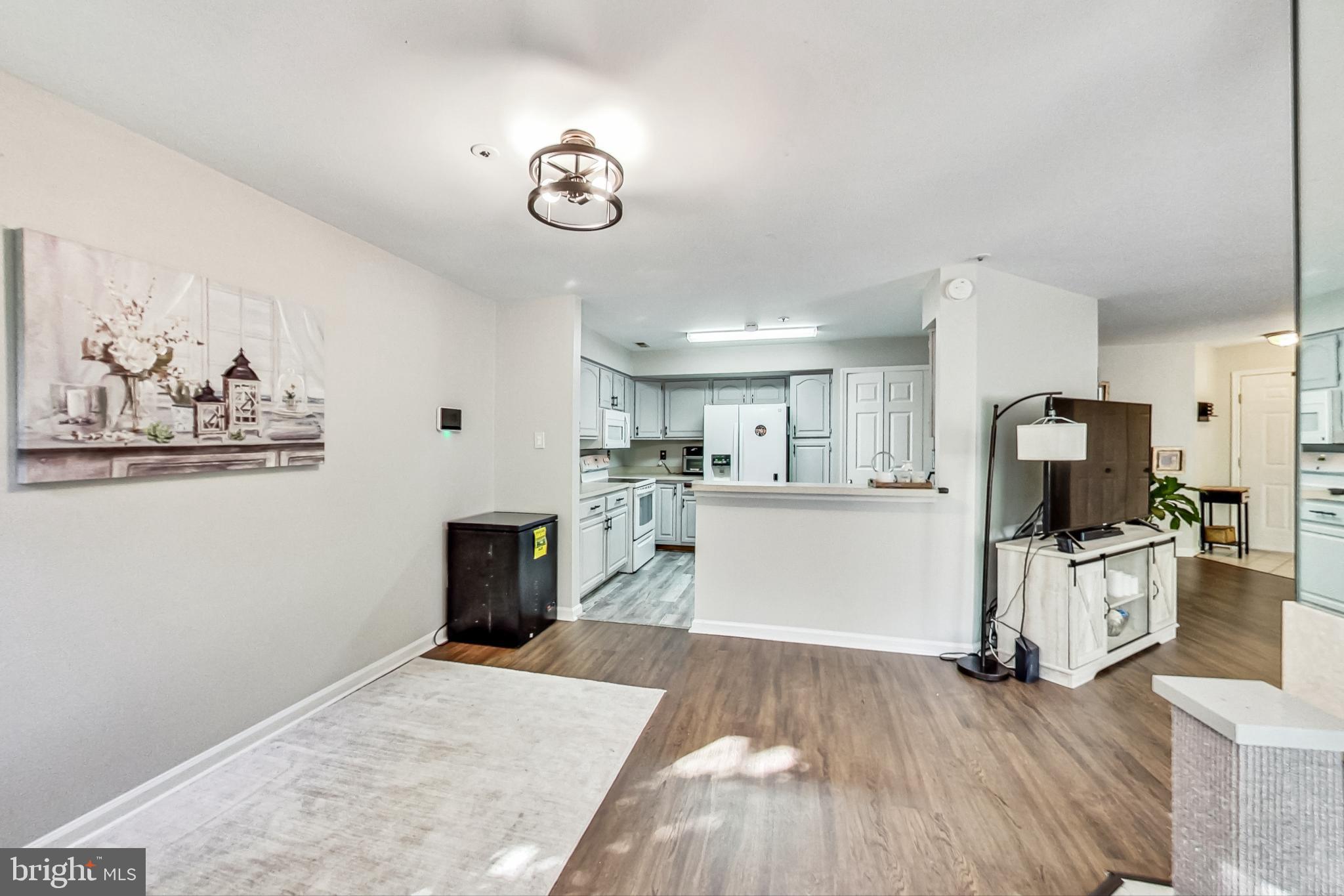 DORSEY HALL - Residential