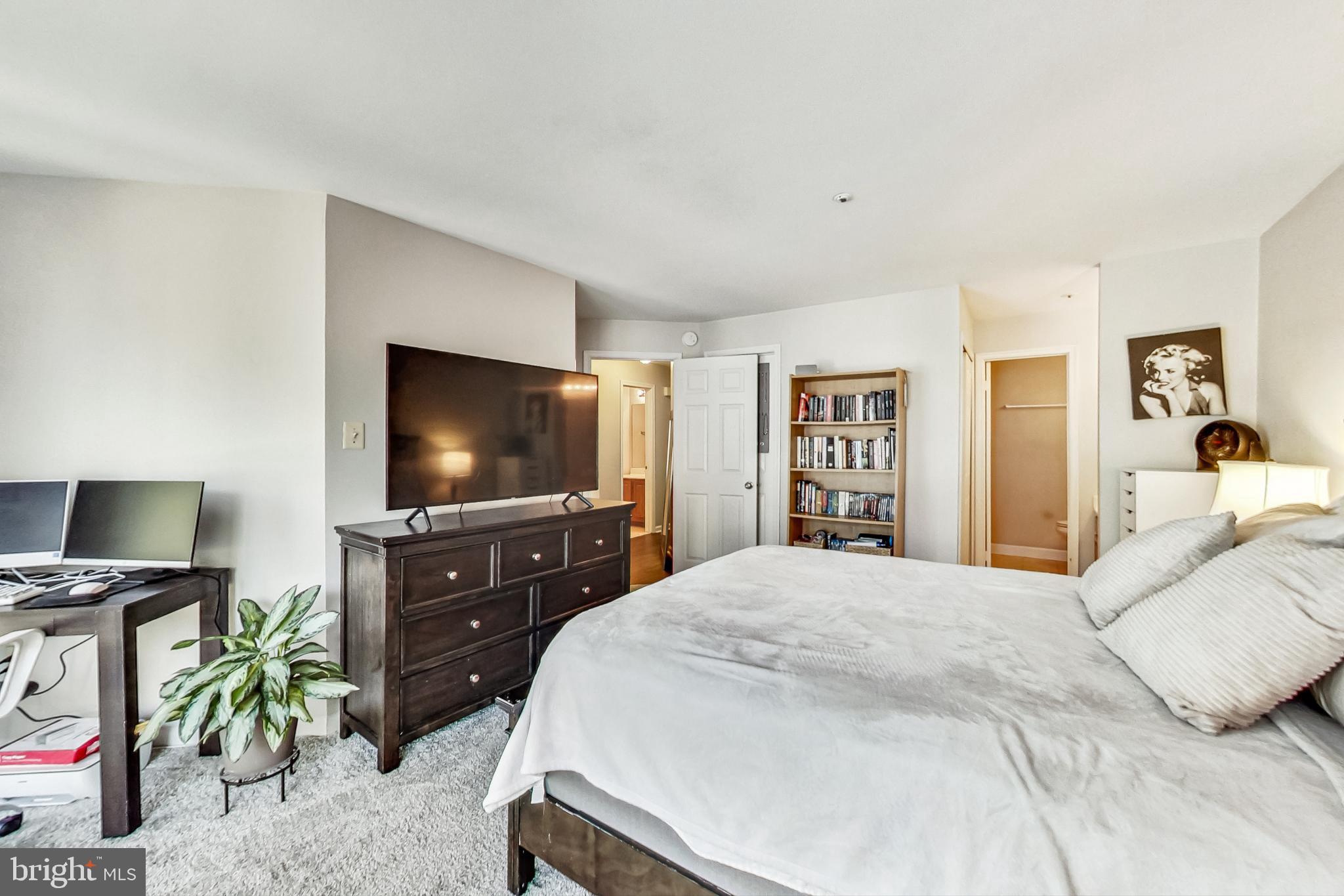 DORSEY HALL - Residential