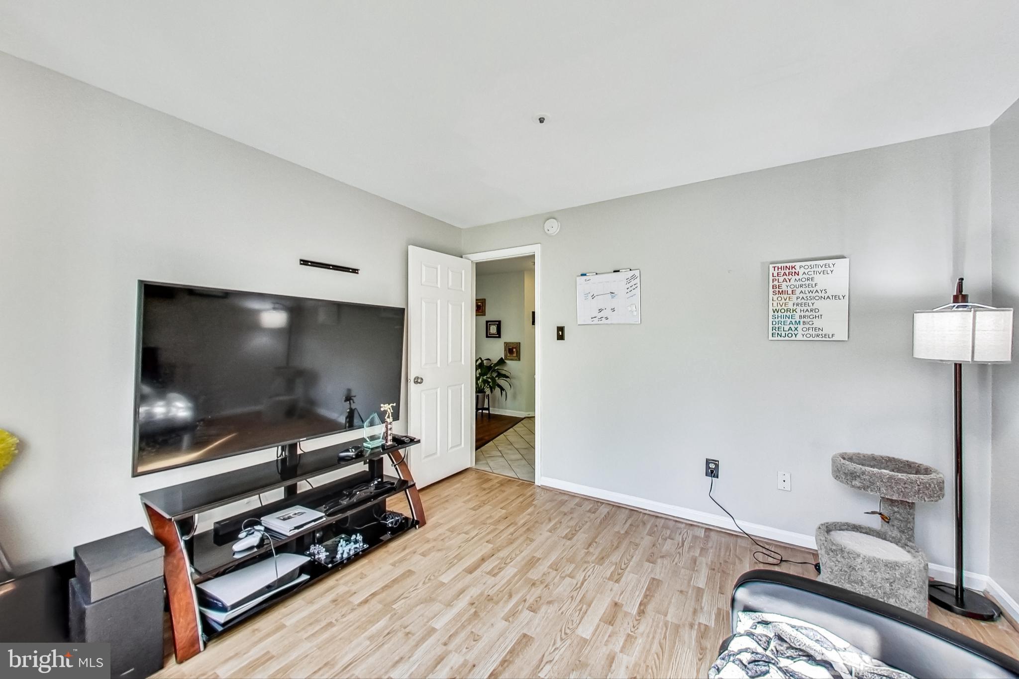 DORSEY HALL - Residential