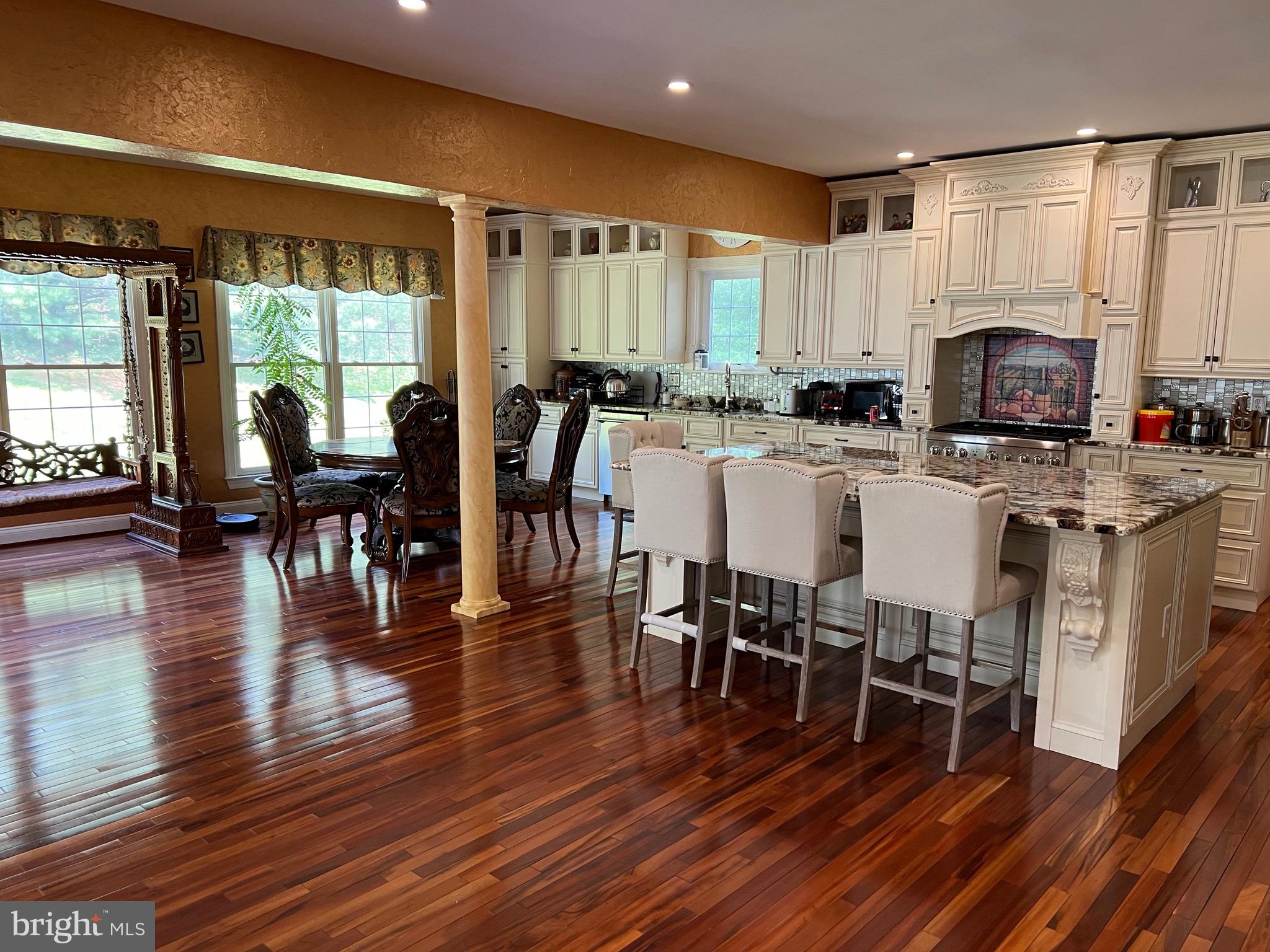 SMALLS NURSERY - Residential