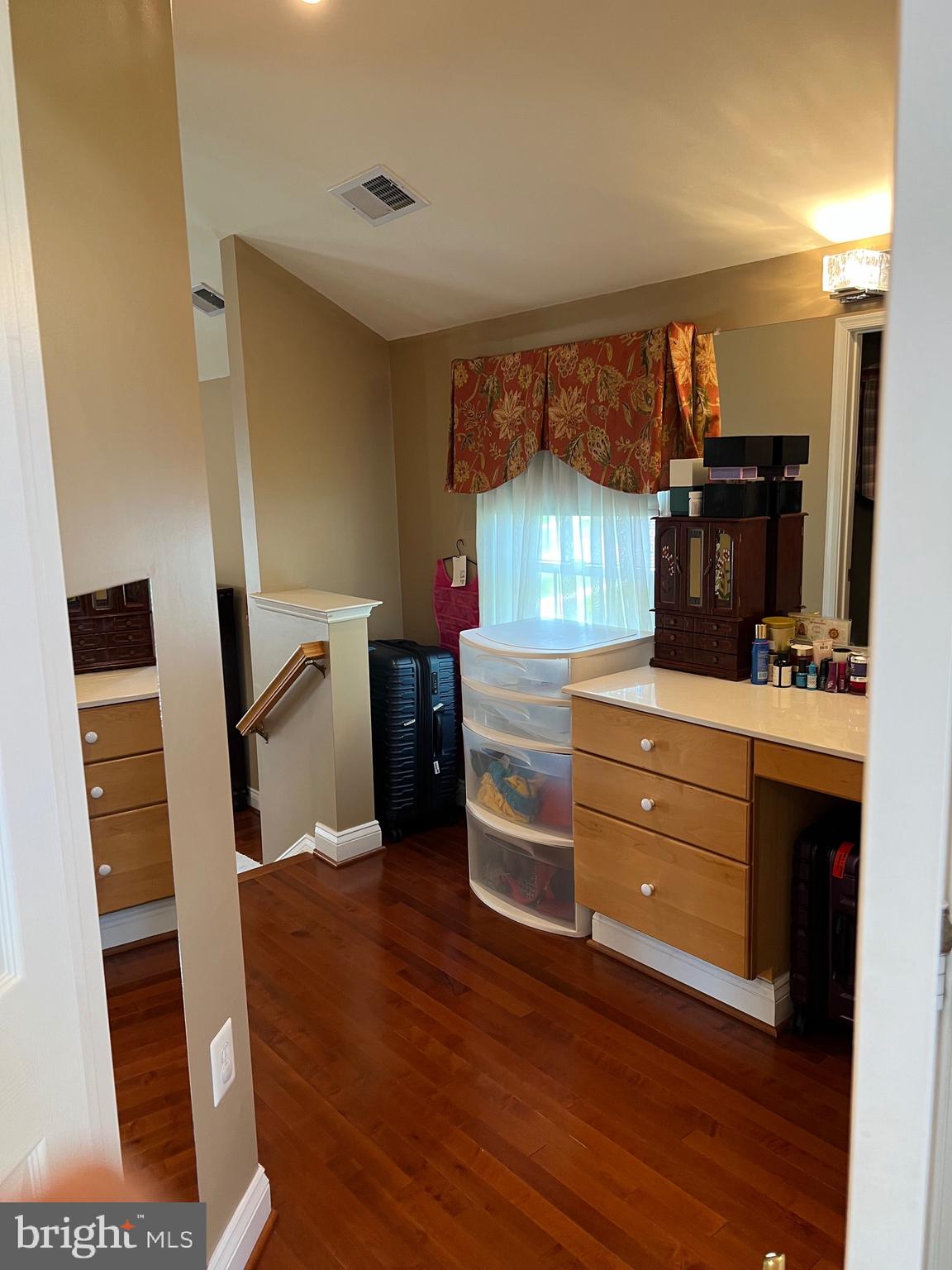 SMALLS NURSERY - Residential