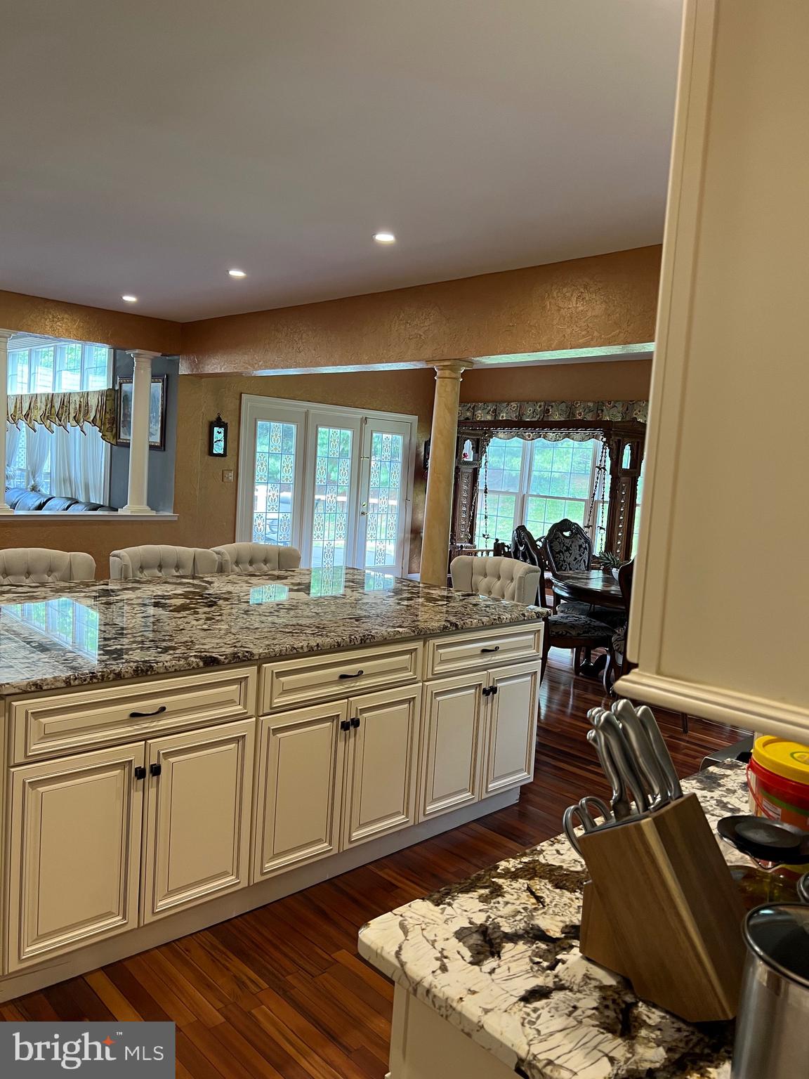 SMALLS NURSERY - Residential