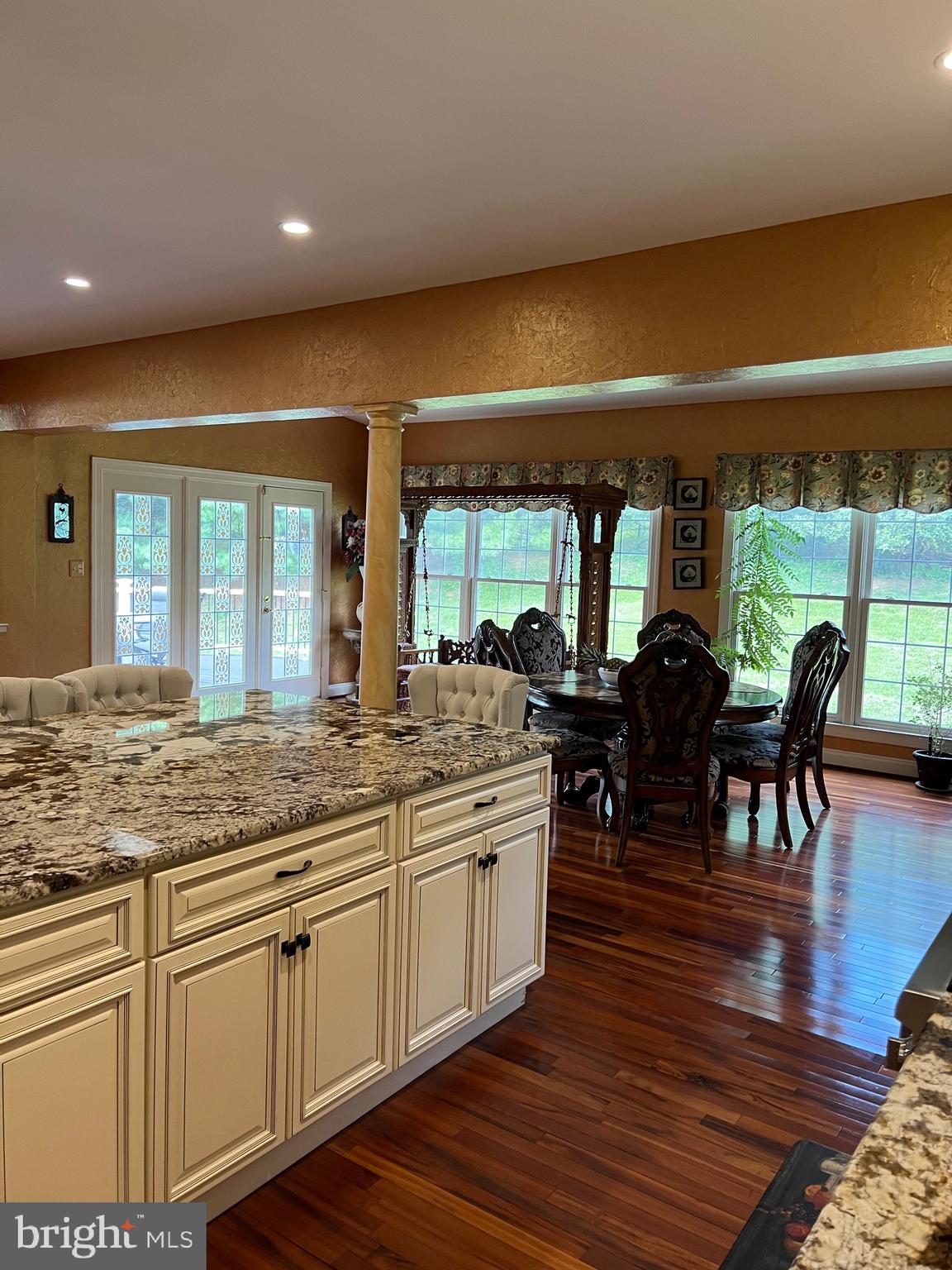 SMALLS NURSERY - Residential