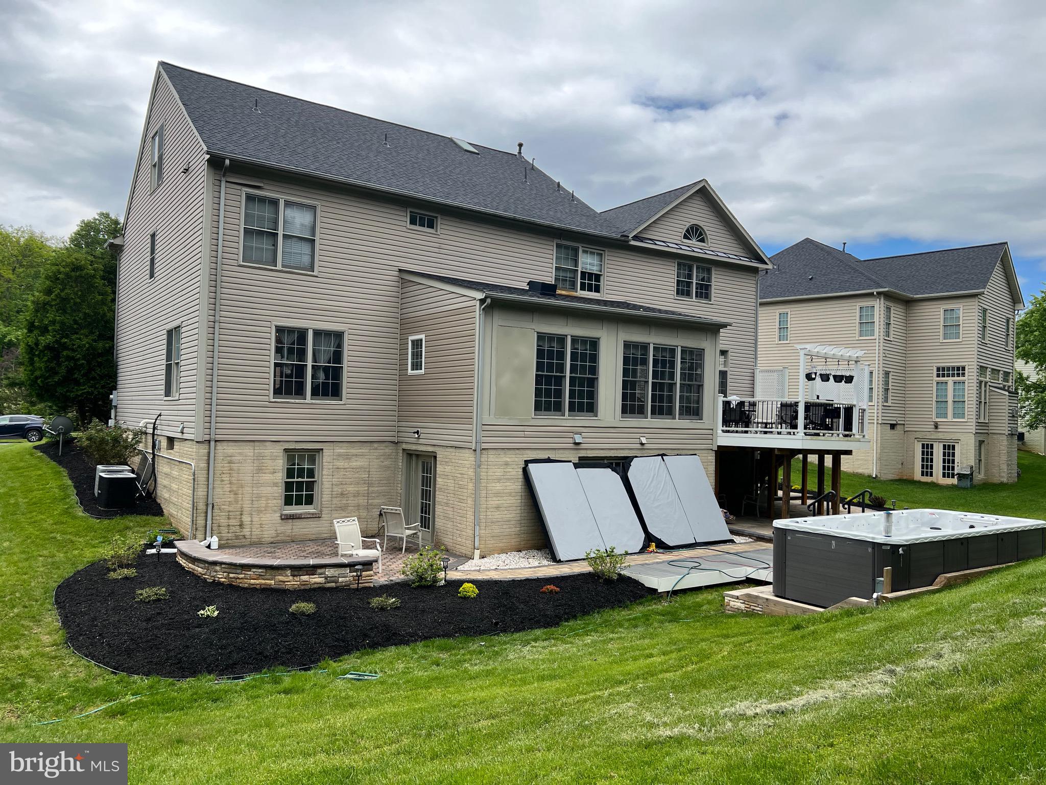 SMALLS NURSERY - Residential