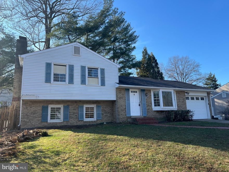 Newer paint and carpet! 
3br/2.5ba SFH in desirable Holmes Run Woods. Spacious living and dining room with views of private backyard and gorgeous screen porch and deck. Large kitchen with space for a table. Easy access to the garage to get your groceries in! Large bay window letting in plenty of natural light into the kitchen. Living and dining room bathed in natural light from large window and patio door!!
Spacious master bedroom with ensuite bath!
Cozy family room on lower level with half bath. Laundry facilities in the utility room with convenient access to the backyard and shed.
Large screened in porch to enjoy insect free time outdoors!!
Private backyard!!
Walk to the park with easy park access from the subdivision.
Lease must end 05/31/2027, 12 month lease will not work for this home.
Fireplace as-is. If found to not be working, it will not be repaired.