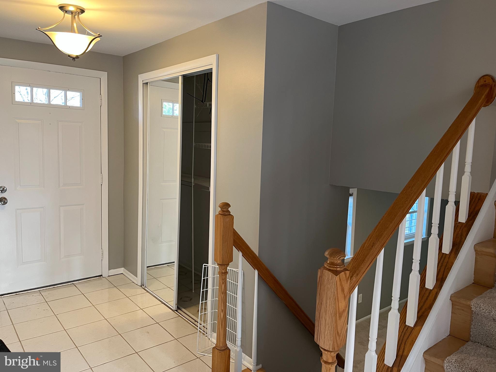 HOLMES RUN WOODS WEST - Residential Lease