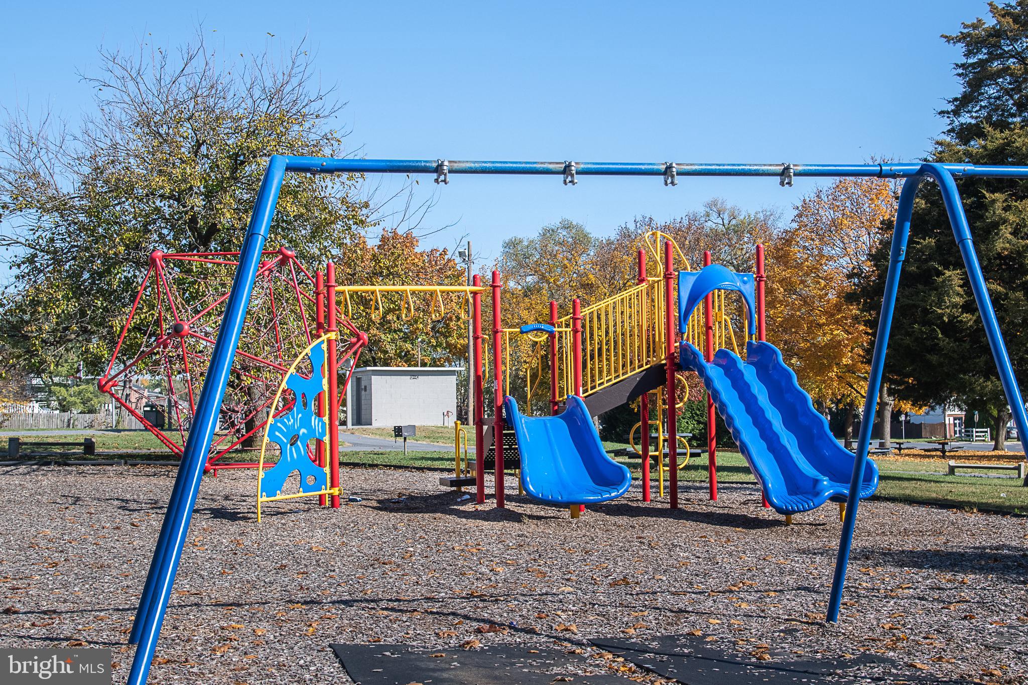 LIBERTY HEIGHTS - Residential Lease