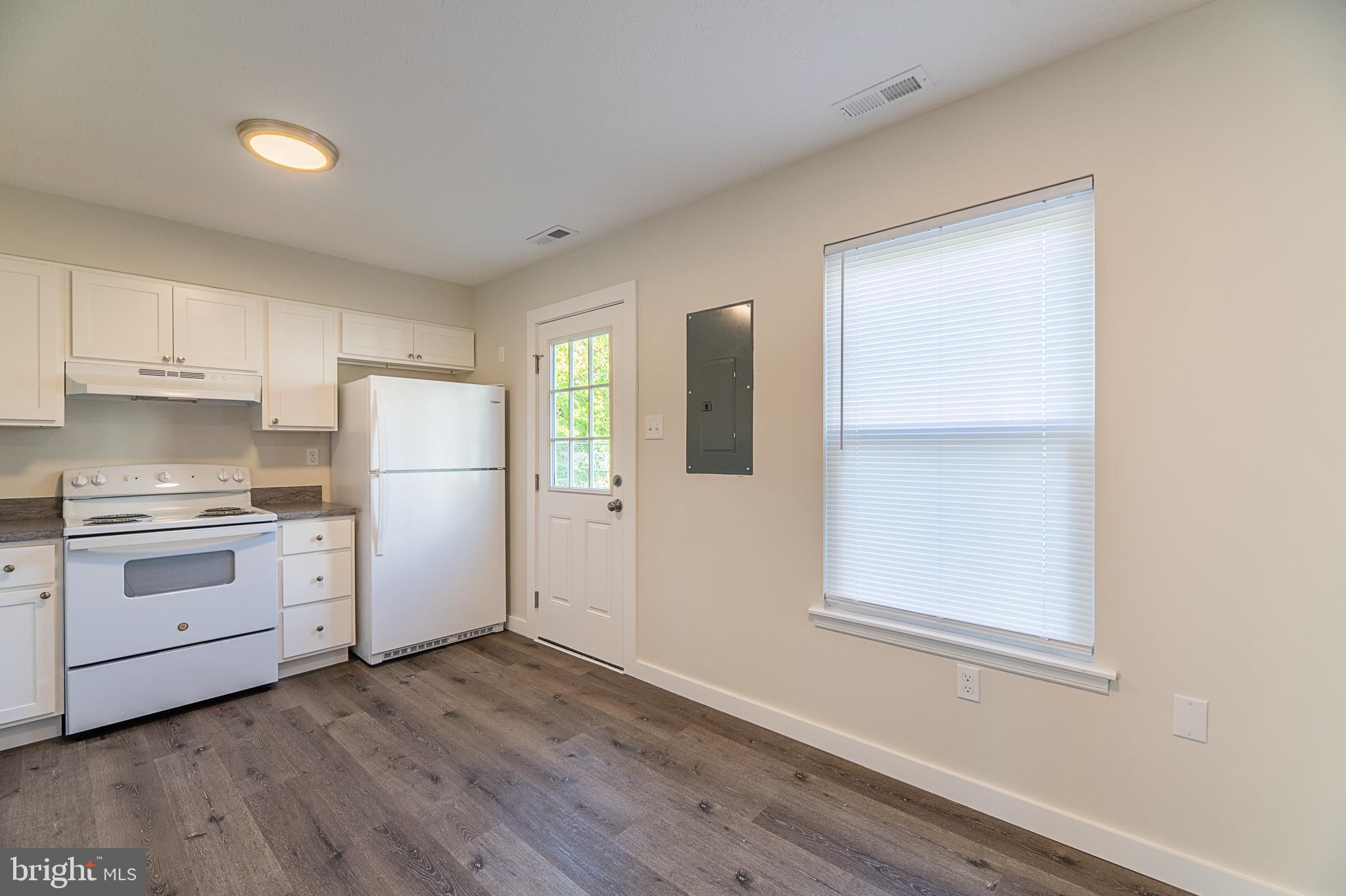 LIBERTY HEIGHTS - Residential Lease