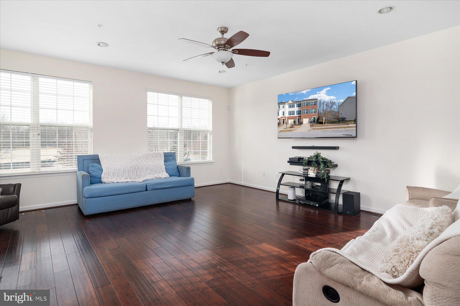 TANYARD SPRINGS TOWNHOMES - Residential