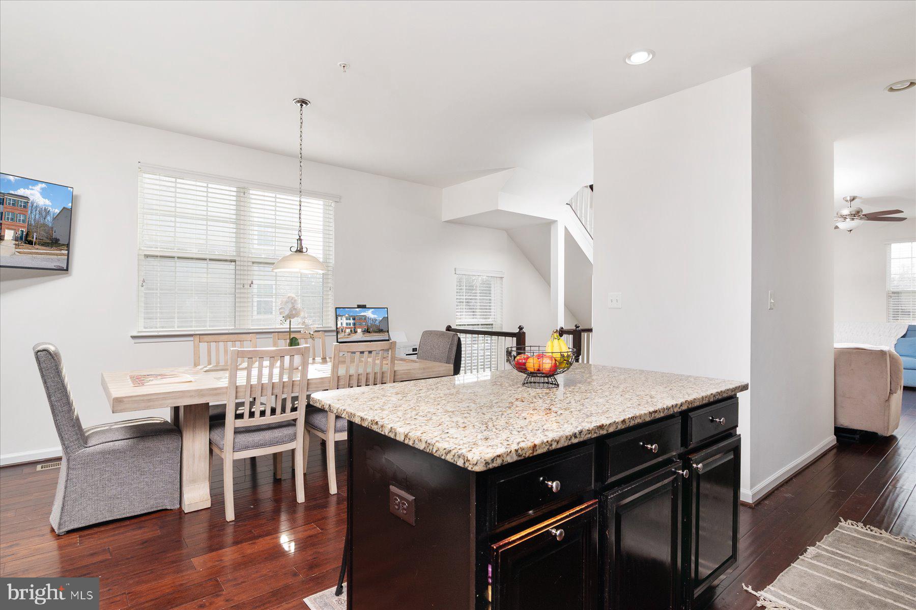 TANYARD SPRINGS TOWNHOMES - Residential