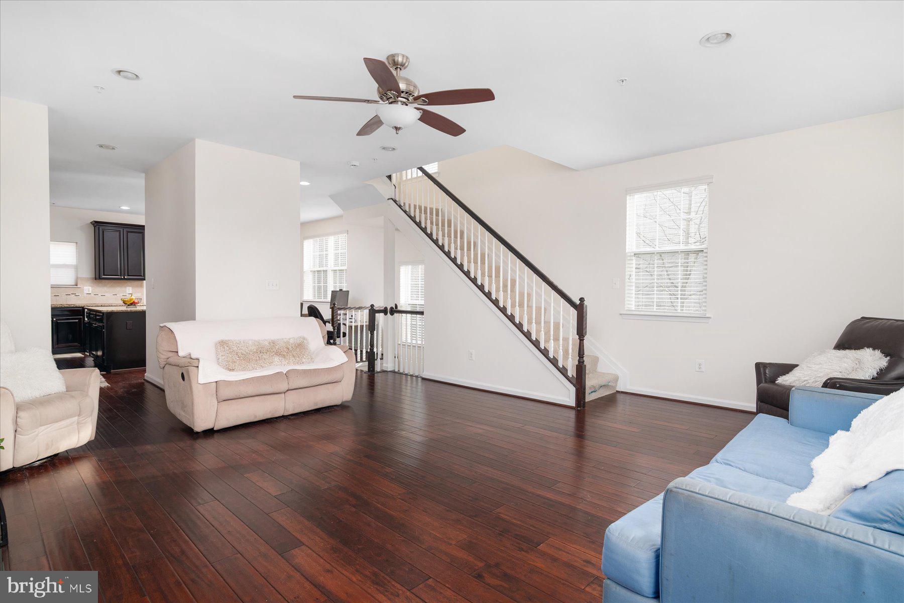 TANYARD SPRINGS TOWNHOMES - Residential