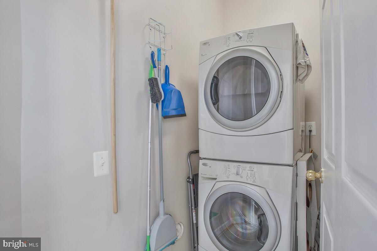 PINEY ORCHARD - Residential