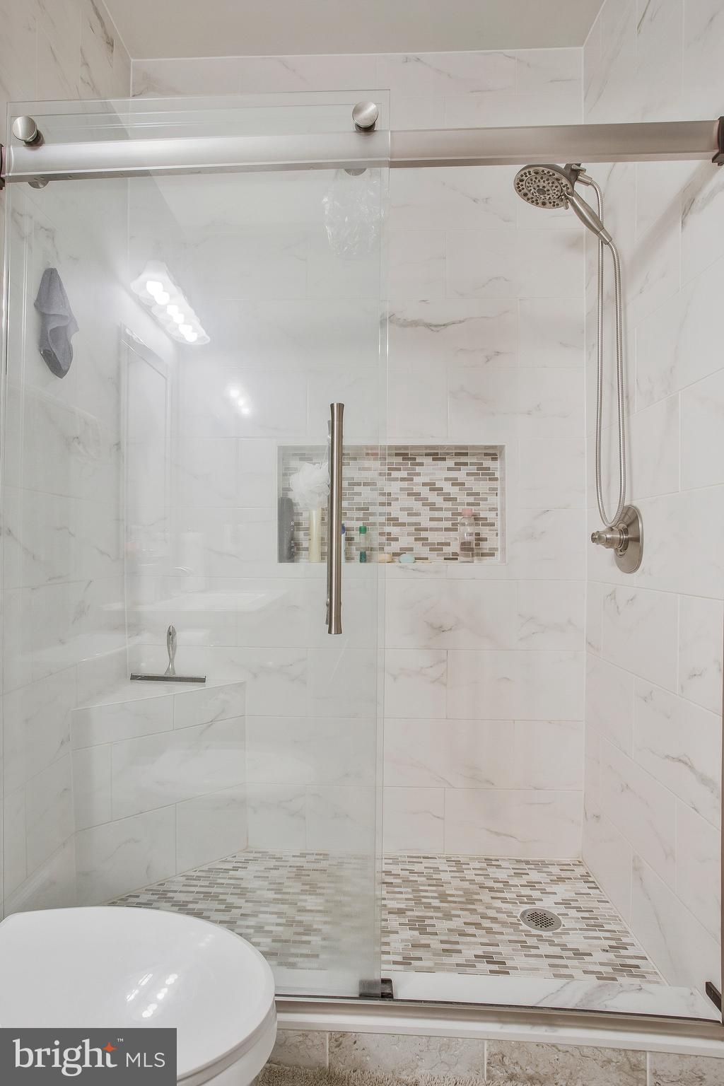 PINEY ORCHARD - Residential