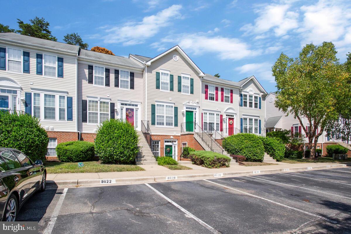 PINEY ORCHARD - Residential