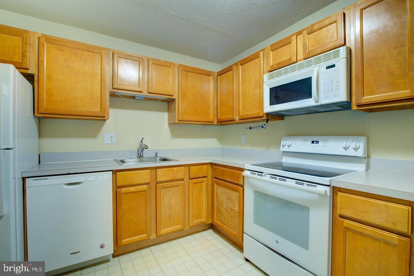 LIFESTYLE - Residential Lease