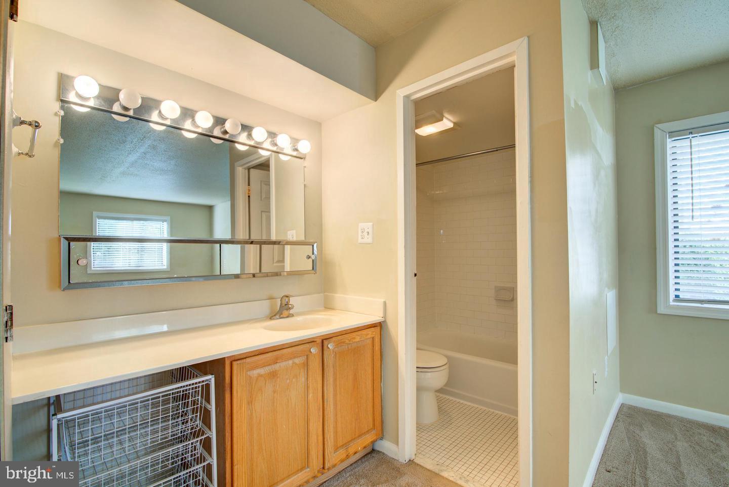 LIFESTYLE - Residential Lease