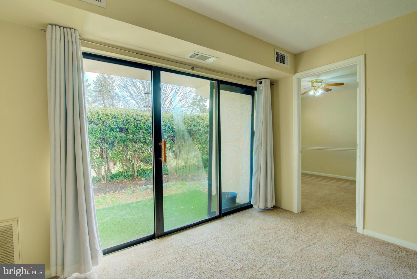 LIFESTYLE - Residential Lease