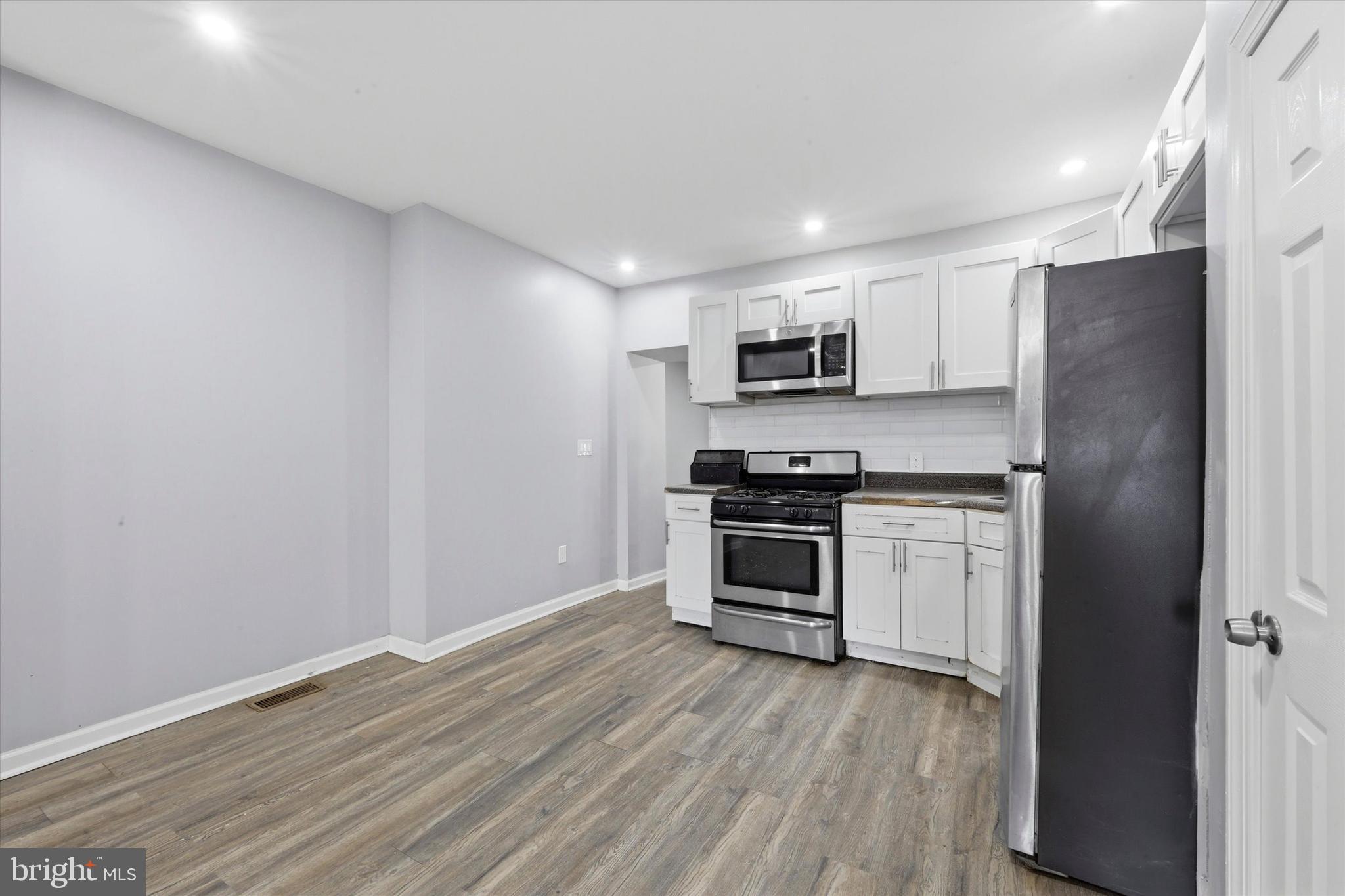 FRANKFORD - Residential