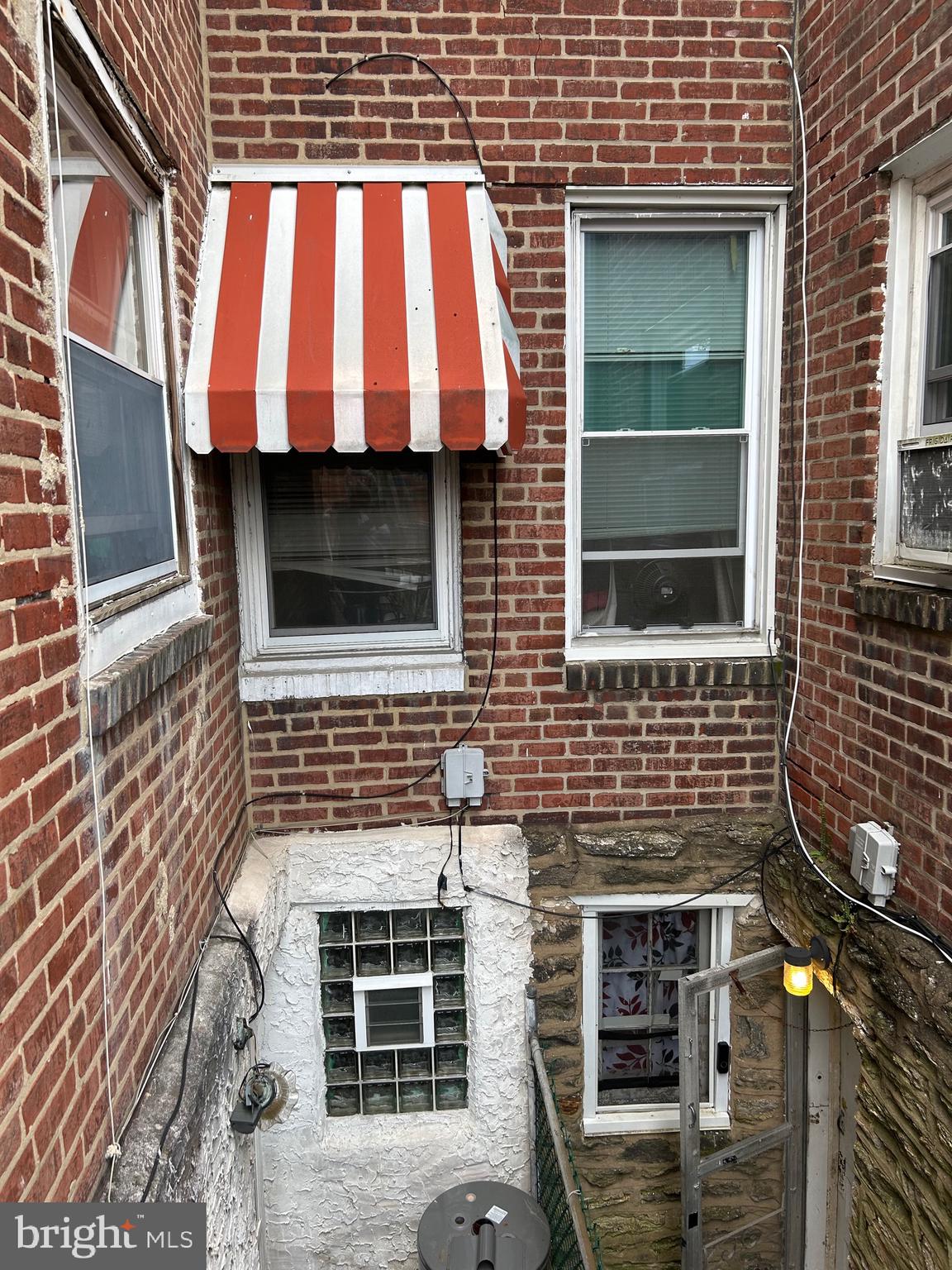 WEST OAK LANE - Residential Income