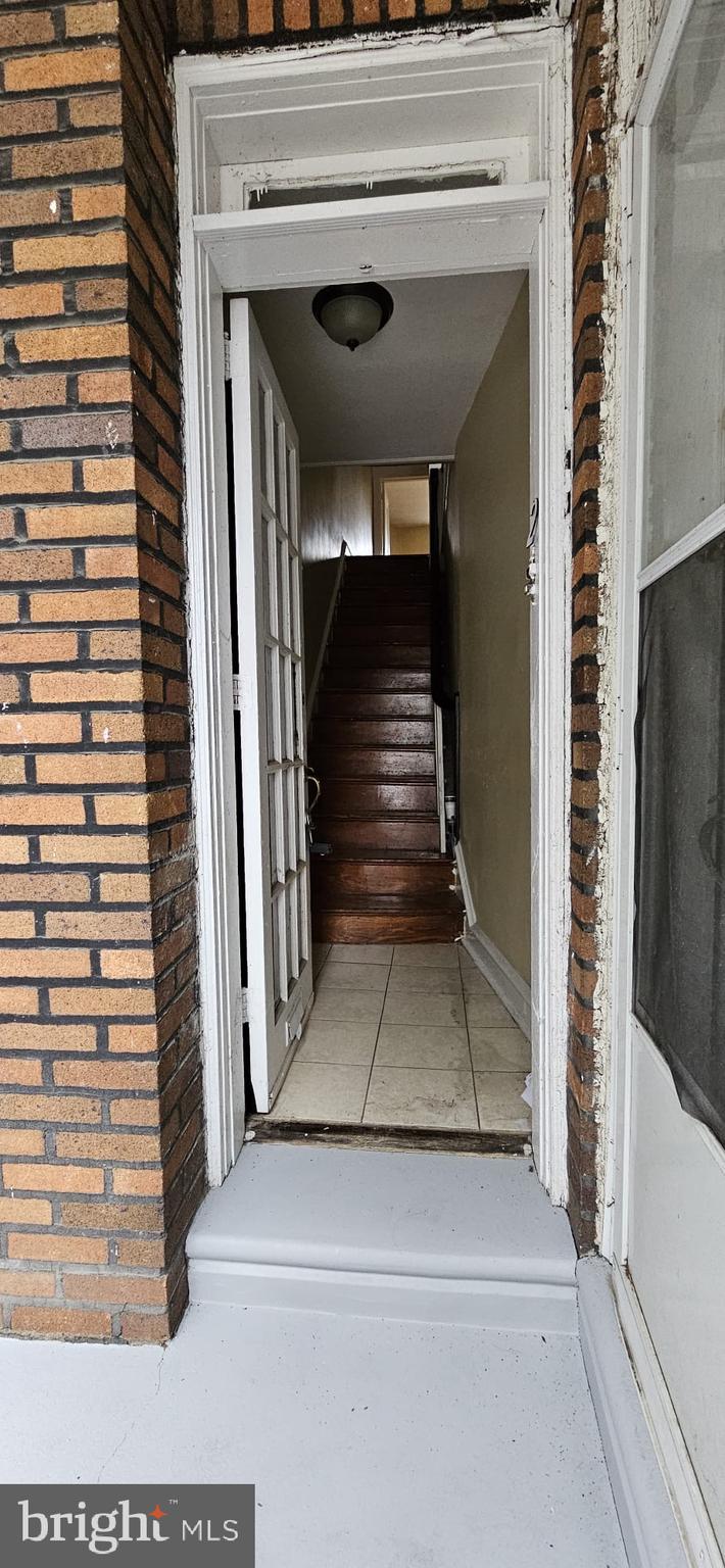 WEST OAK LANE - Residential Income