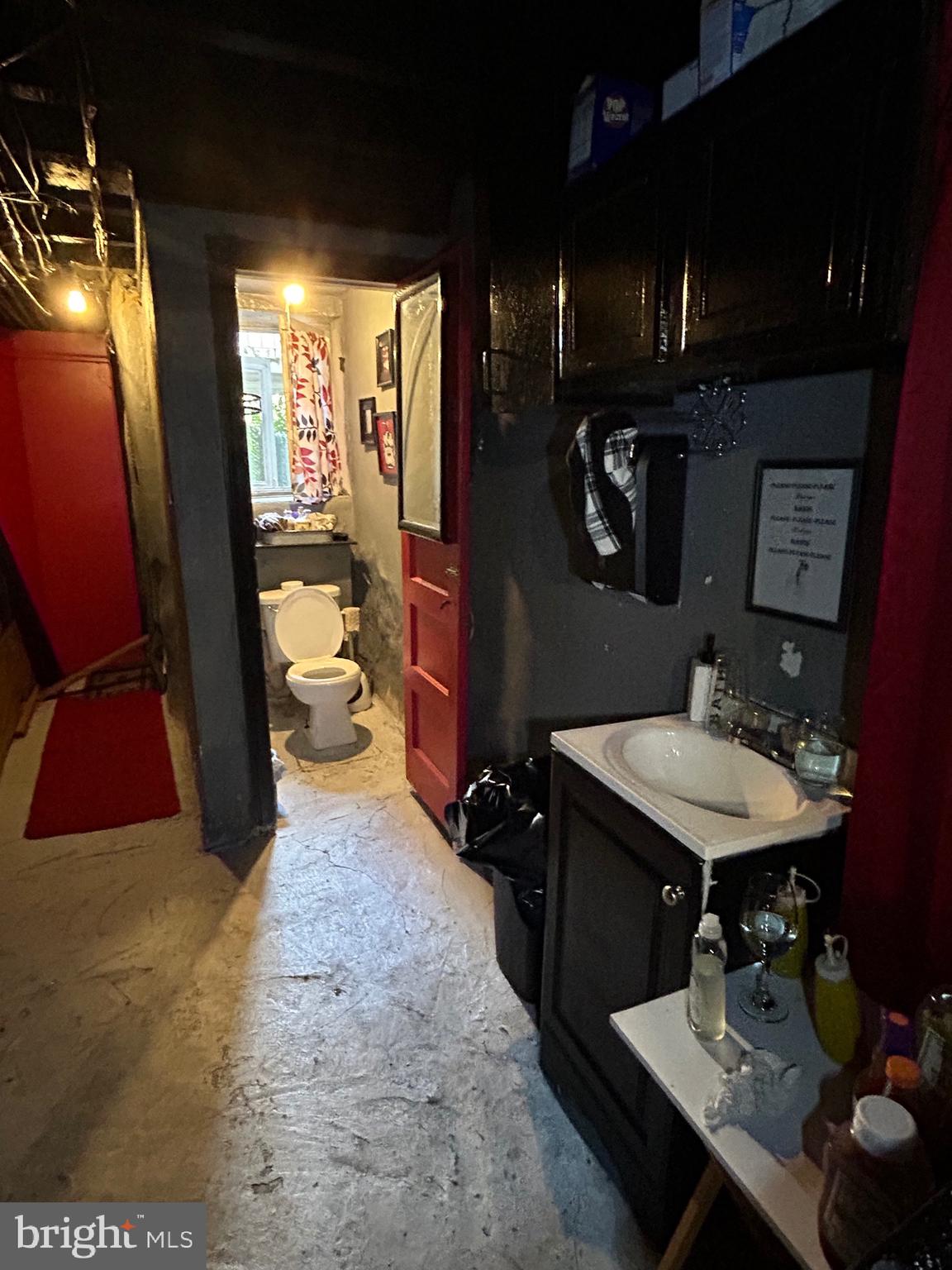 WEST OAK LANE - Residential Income