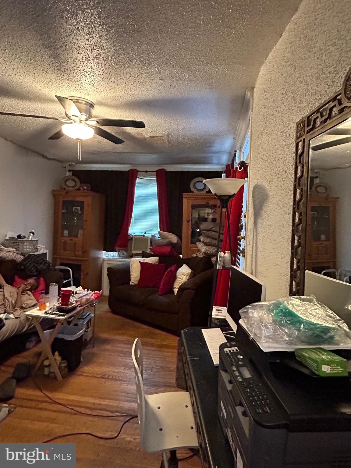 WEST OAK LANE - Residential Income