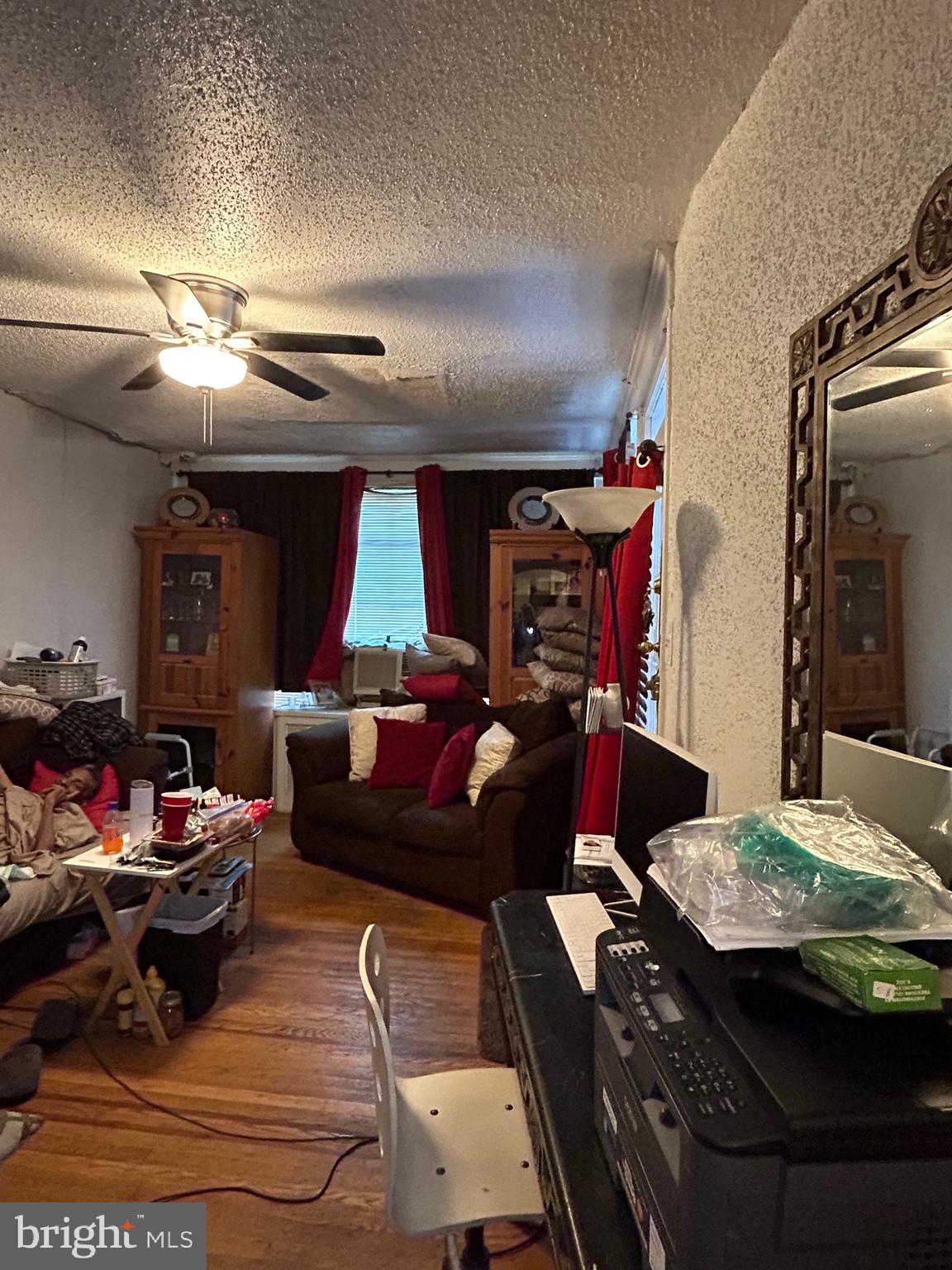 WEST OAK LANE - Residential Income