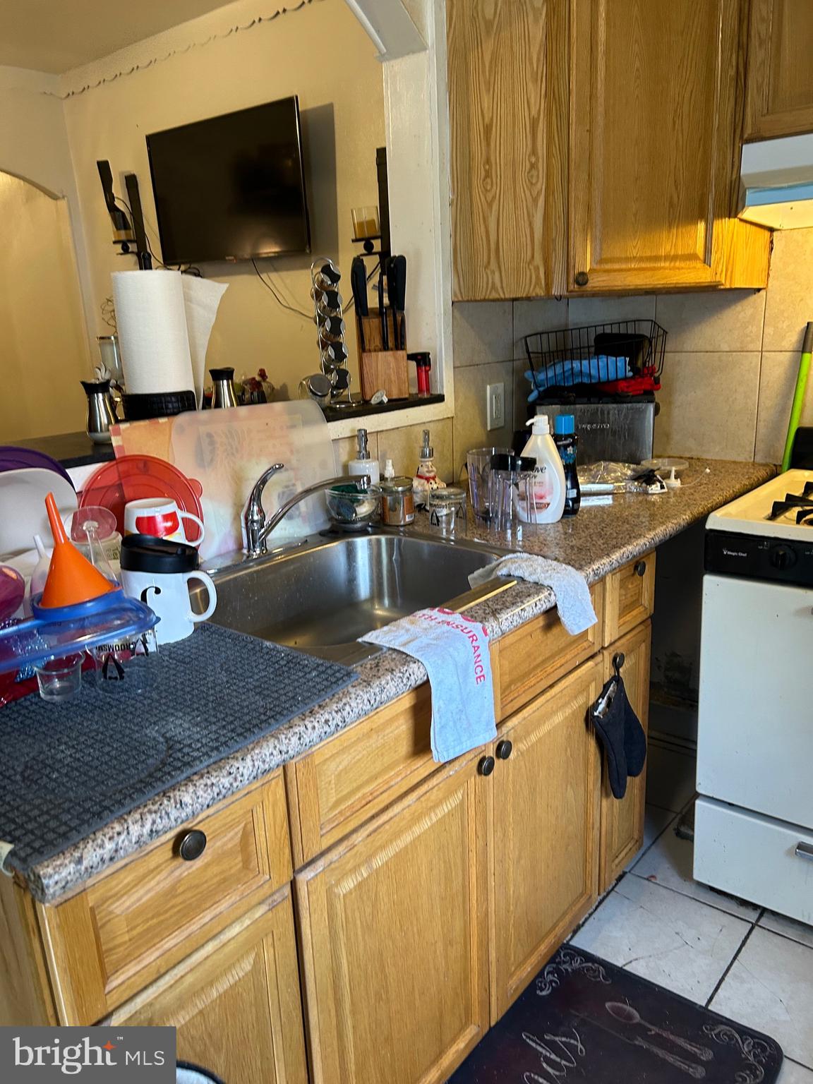 WEST OAK LANE - Residential Income