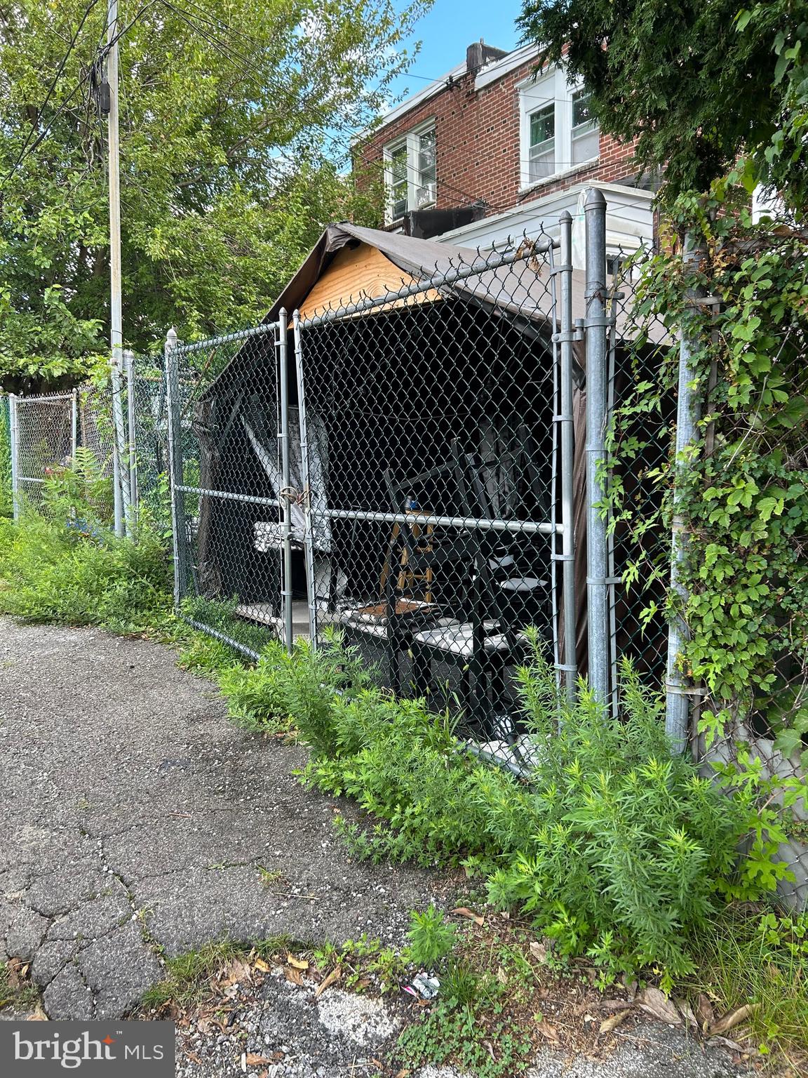 WEST OAK LANE - Residential Income