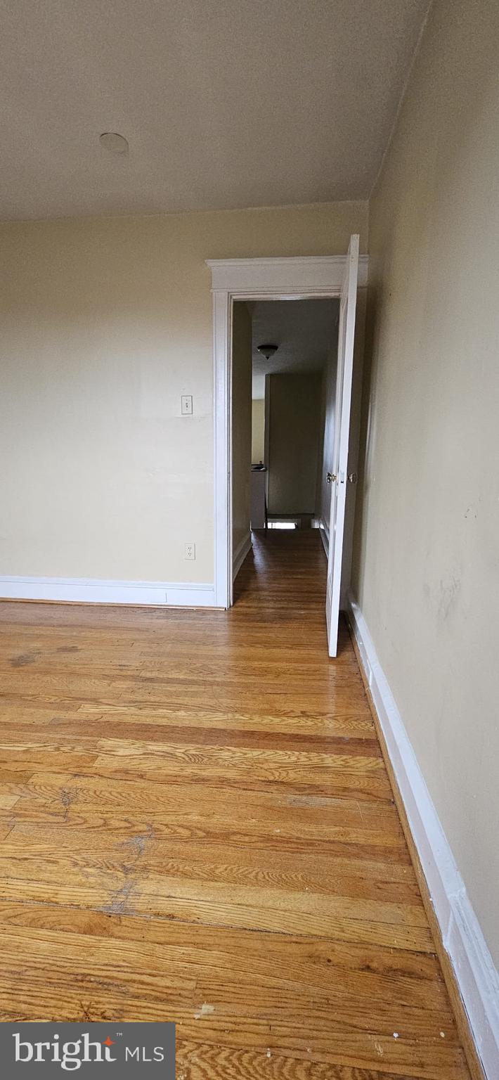 WEST OAK LANE - Residential Income