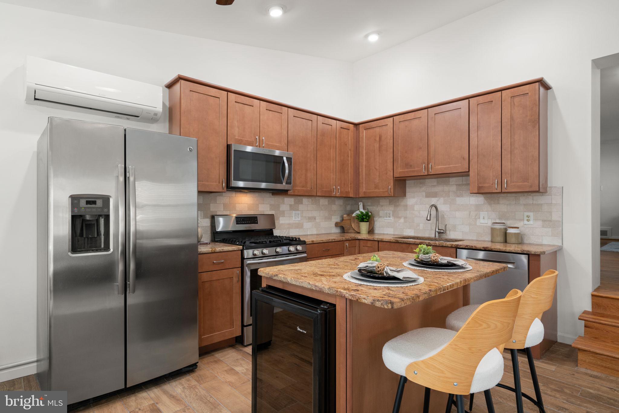 JEFFERSON MANOR - Residential