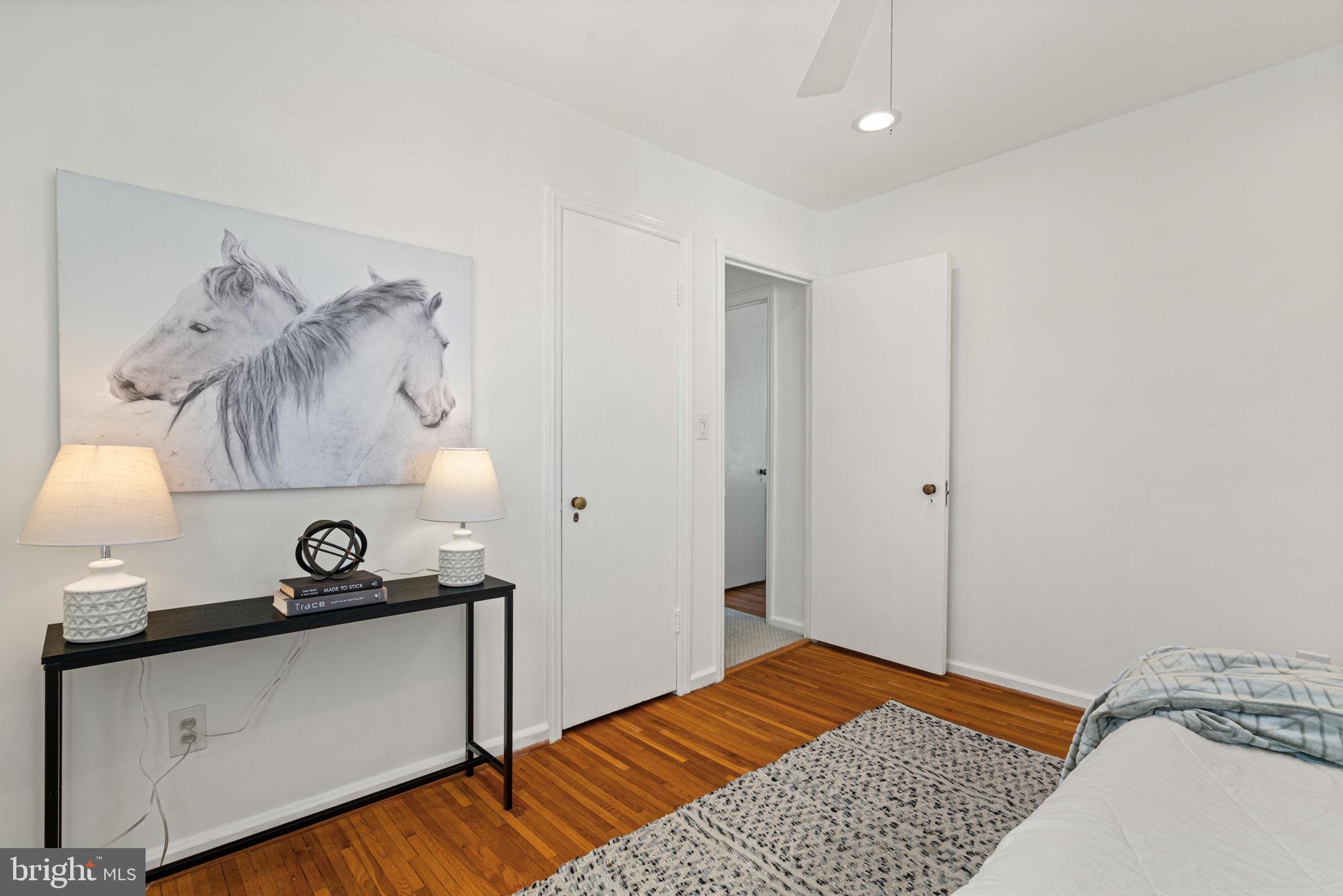 JEFFERSON MANOR - Residential