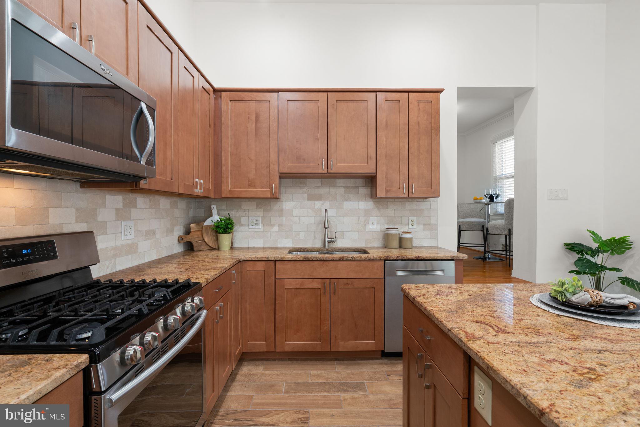 JEFFERSON MANOR - Residential