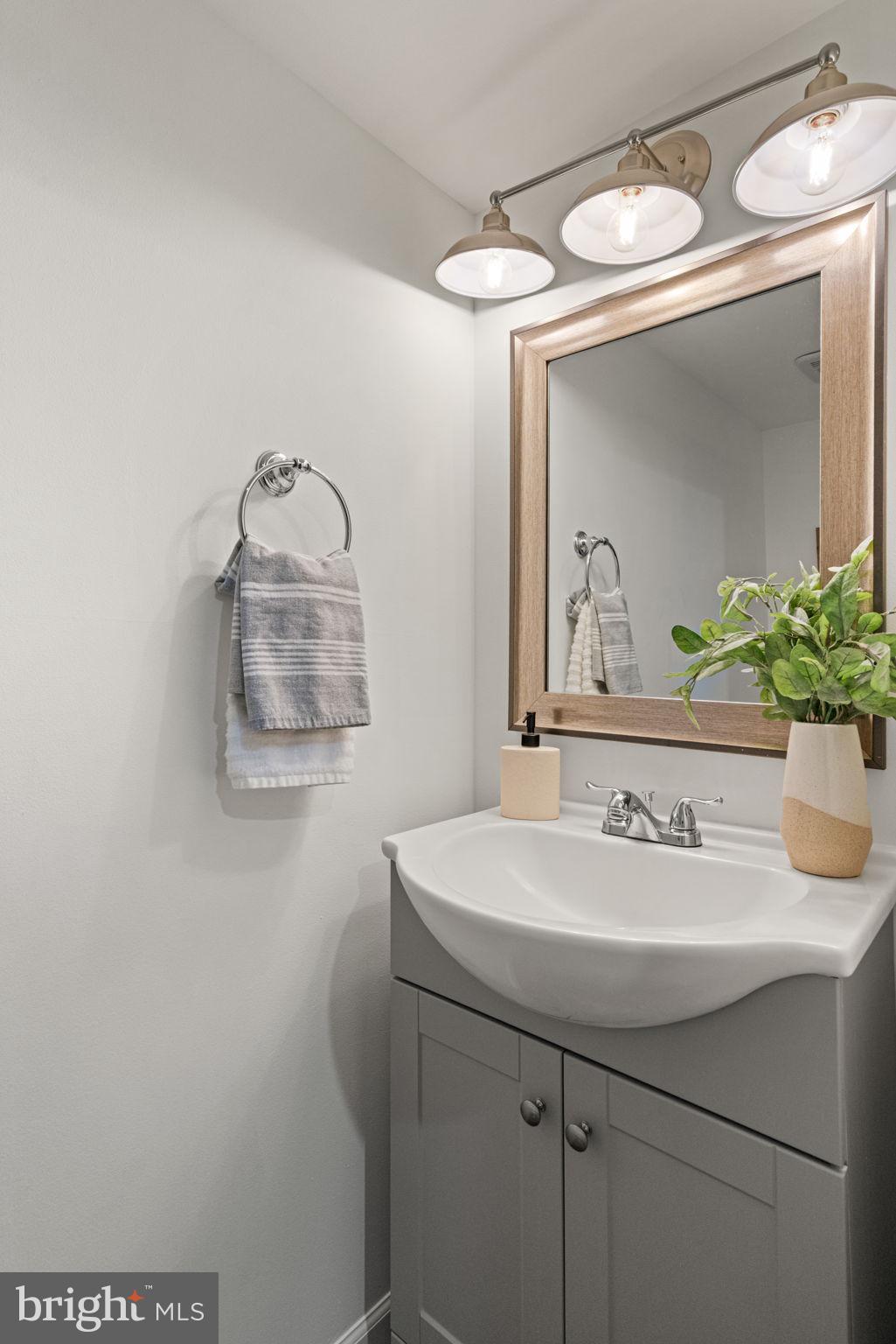 JEFFERSON MANOR - Residential