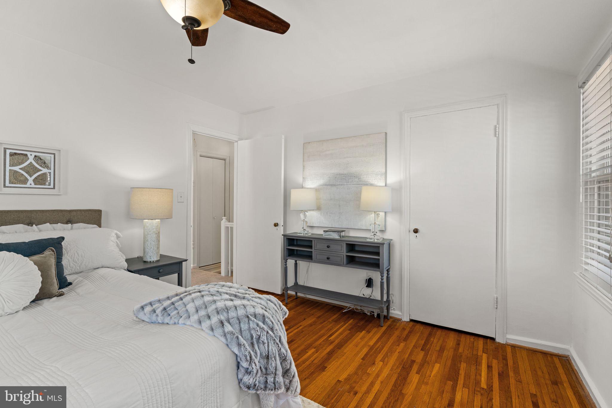 JEFFERSON MANOR - Residential