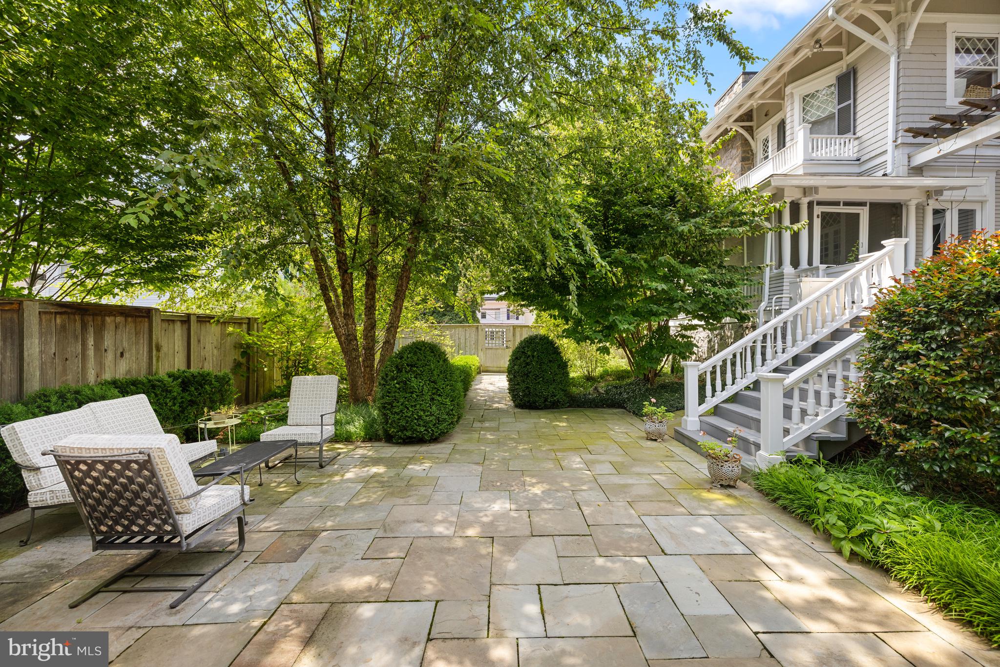 CLEVELAND PARK - Residential