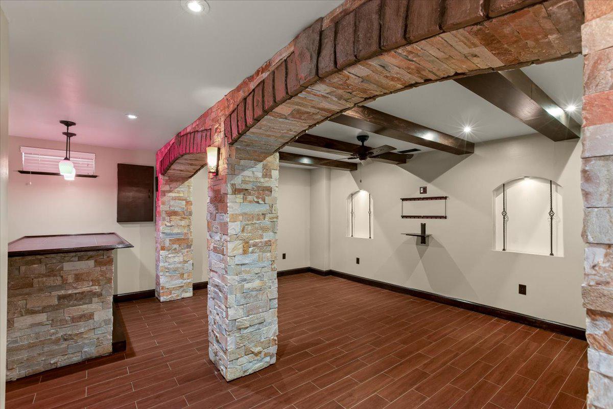 3001 FRANKFURT COURT