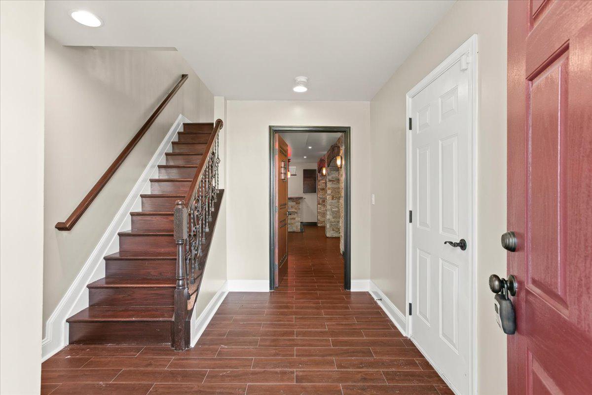 3001 FRANKFURT COURT