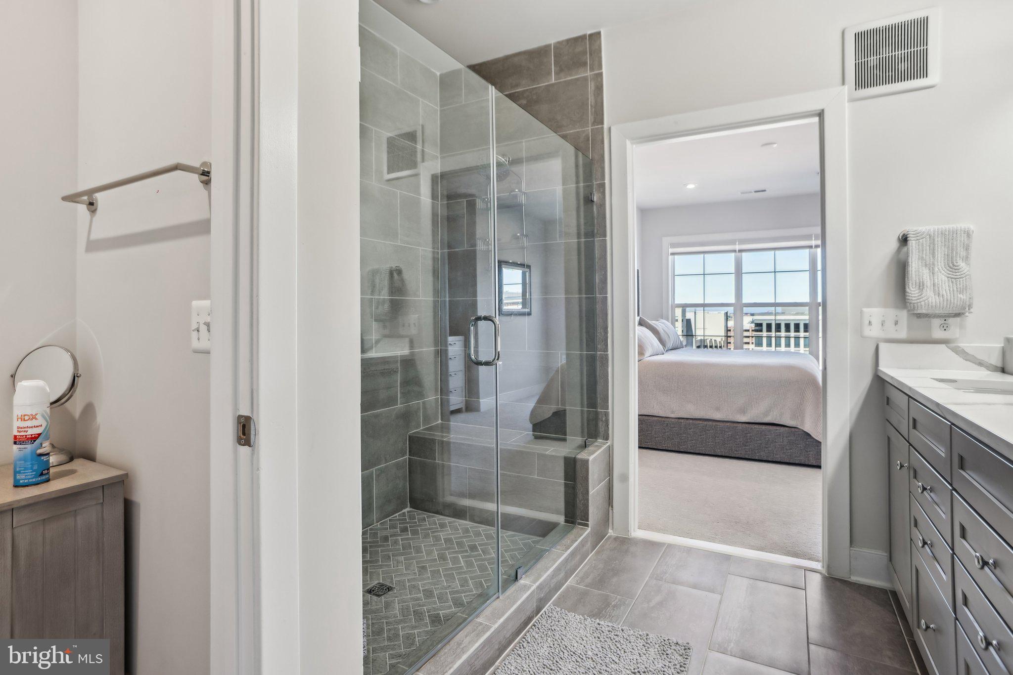 THE FLATS AT NATIONAL HARBOR - Residential