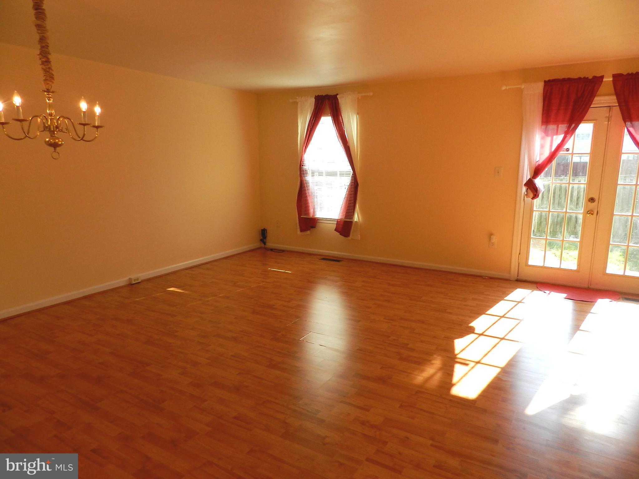 WILLIAMSTOWN - Residential